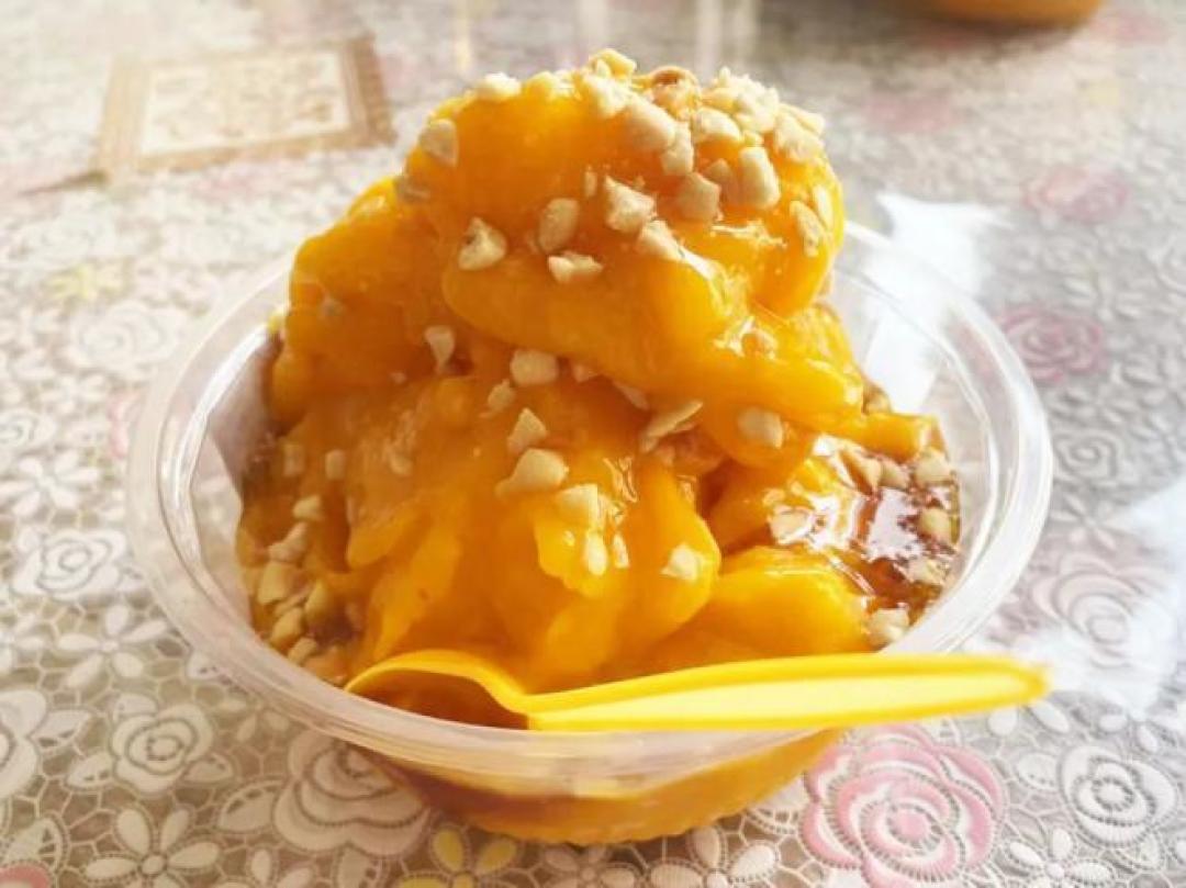 难怪被硬控!这碗加糯米的贵州水果冰浆,原来是“中式Gelato”