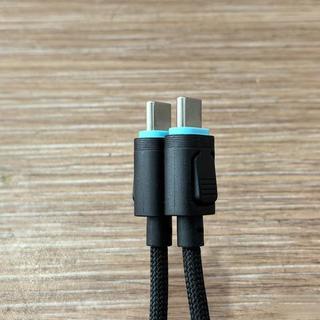 极简充电新思路：短线+二合一充电宝值不值？通勤族看完就懂