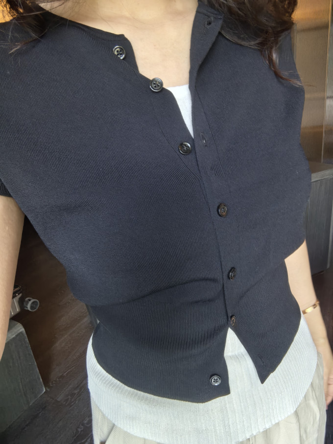 女上装