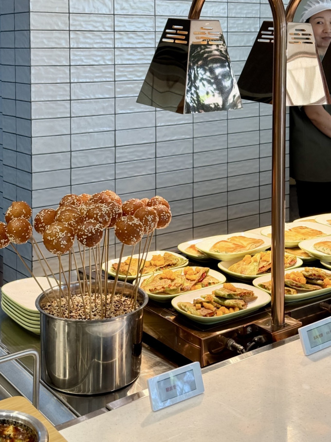 聚会餐饮