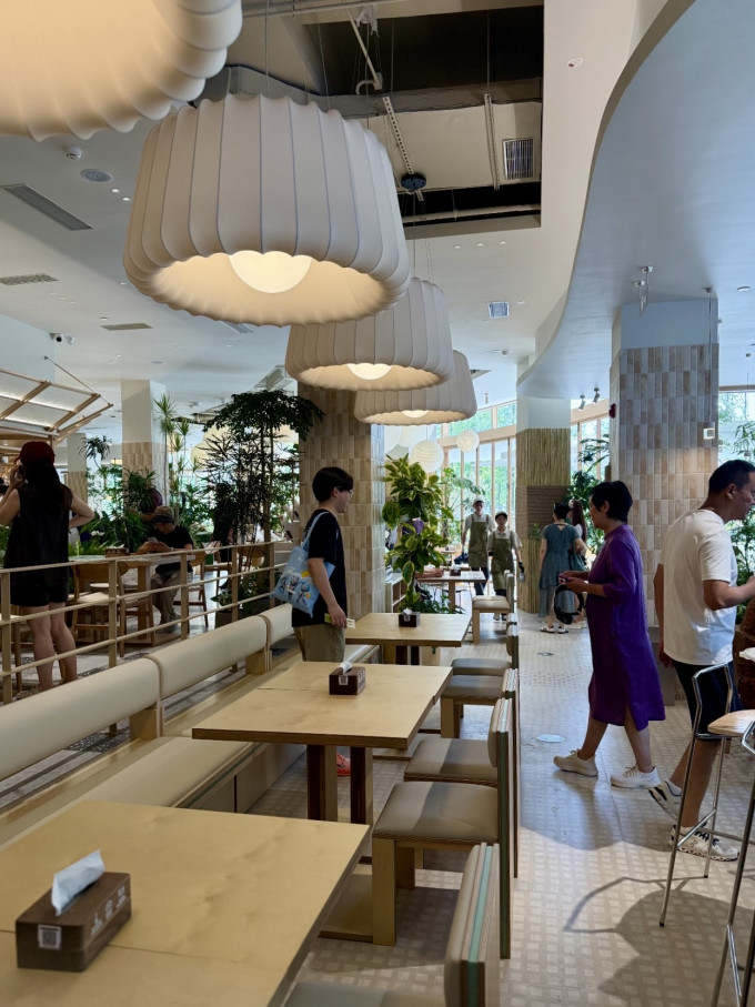 聚会餐饮