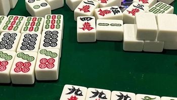 孩子学汉字痛苦？麻将桌游换个方式玩，15分钟认字比抄写管用