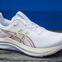 KAYANO 33去掉4D支撑还能撑住吗？按体重脚型给你说清楚