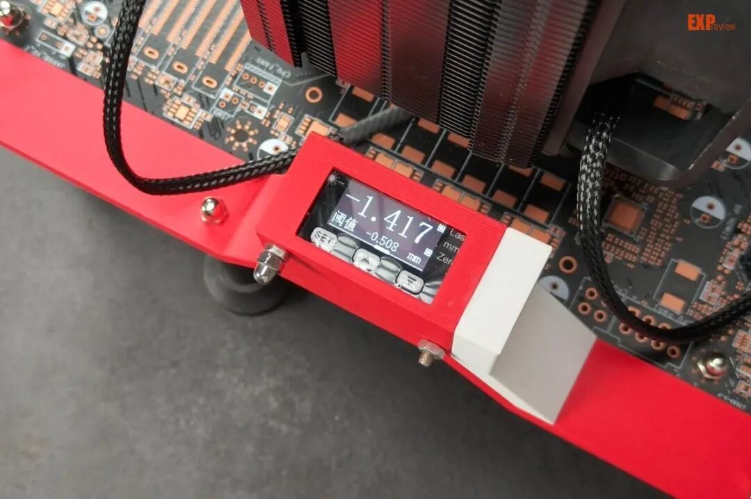 酷冷至尊V8 ACE 3DHP散热器评测：把V8发动机装到电脑里