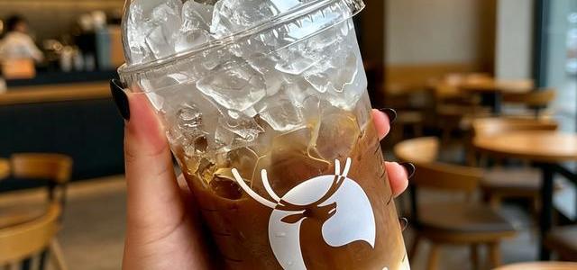 瑞幸三款美式咖啡因热量口感全对比，盲选不踩雷
