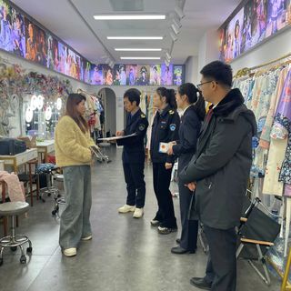 一套刷子服务几十人！旅拍化妆工具的脏，你根本想象不到