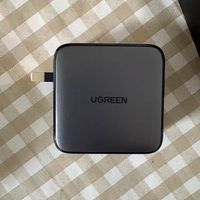 🔍 绿联 100W 四口氮化镓快充头｜多设备快充天花板