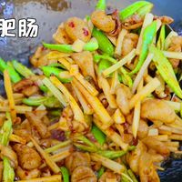 四川人百吃不腻的肥肠，这样炒鲜香入味不棉