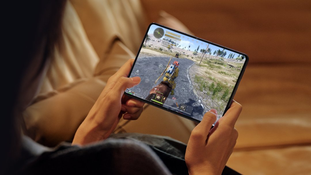 HUAWEI Pura X Max：阔屏、单手模式与手写笔如何配合日常使用