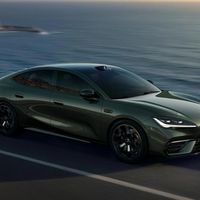 银河TT Ultra四驱版3.8秒零百加速日常驾驶能抢出多少提前量