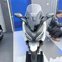 48L座桶还能称王吗？2026款本田NSS350：4万级踏板均衡最优解