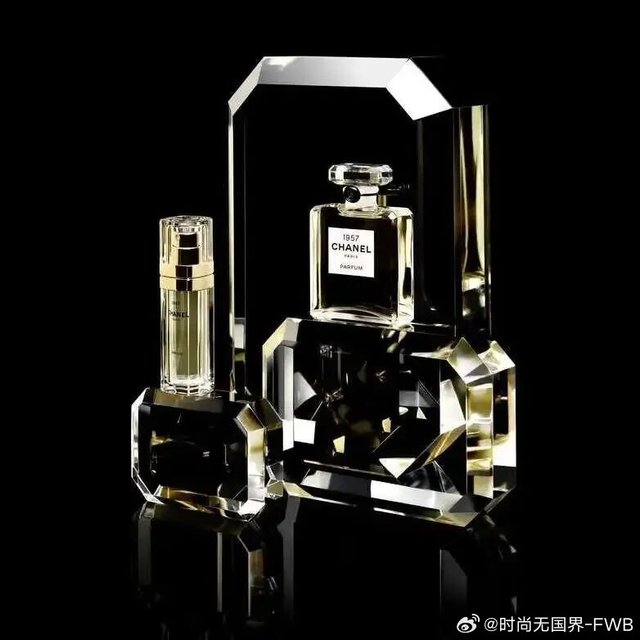 26B手袋与1957高级香氛 | CHANEL/香奈儿7.29日报