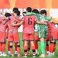 12岁小将3:4输给40岁老国脚，踢得一点都不怂，这场比赛让我重新认识青训