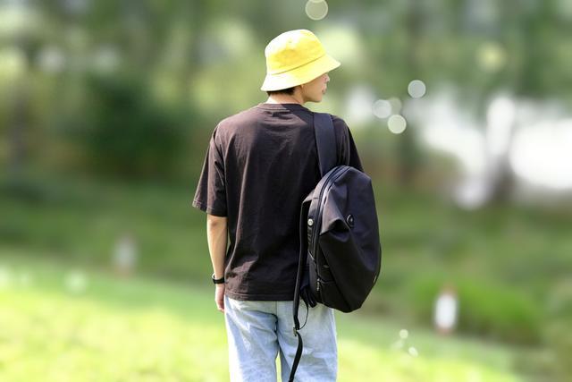 别再乱买包了！职场男生通勤包选购指南，看这一篇就够