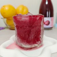 杨梅莲雾西打果酒，闺蜜聚会氛围感饮品首选