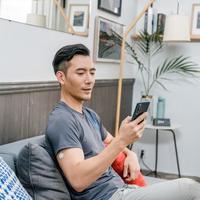 动态血糖仪戴14天皮肤红痒？多半是胶布惹的祸！一文解决过敏难题