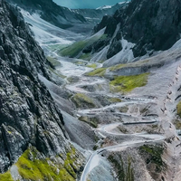 热门景点永远在堵车？12年老司机私藏7条冷门秘境，人少景美轿车无压力