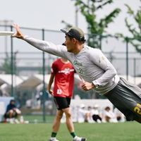 国内野球场踢球别乱买鞋！TF碎钉为什么是正解+选鞋指南