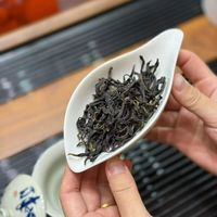 名字土得掉渣，香气贵得离谱——凤凰单丛鸭屎香到底怎么选