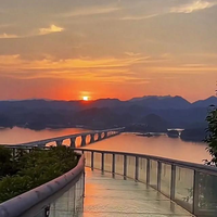 千岛湖两座网红灯塔打卡攻略：工作日9点前拍出无人感，这个时段人最少出片