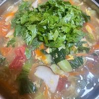 酸汤水饺买料包还是自己调？4个维度对比，看完知道怎么选了
