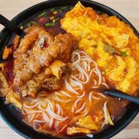 免煮、自热、袋装螺蛳粉到底差在哪？选购指南来了