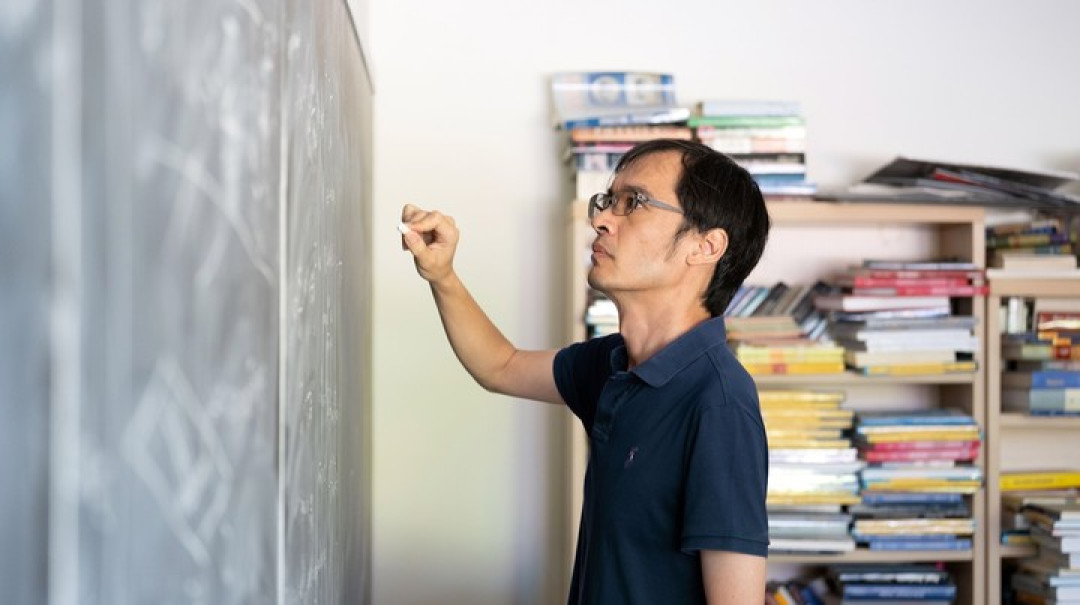 AI 提不出下一个「王的猜想」
