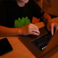 6000档游戏本散热横评：暗影骑士擎7对比拯救者/暗影精灵