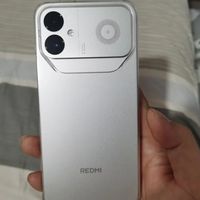 现在换手机成本太高，优先选耐用款，红米K90至尊版用着很稳