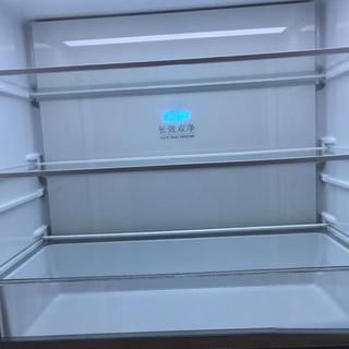 45cm纯平嵌入！美的餐边柜冰箱 vs 海尔云溪：谁才是小空间的保鲜最优解？
