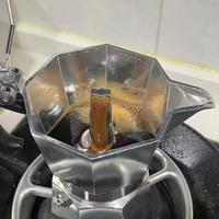 3亿人买过的摩卡壶，90%都做苦了！4步纠正，酸苦全消