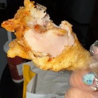 麦当劳蘸酱炸鸡VS肯德基原味鸡，20年炸鸡之争终于有答案了