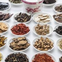中成药长期吃的隐性风险：肝肾科医生想让你知道的事