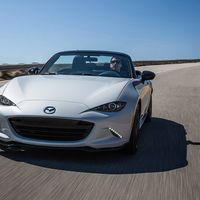 30万、2座、后驱，这款车告诉你什么叫纯粹的驾驶乐趣