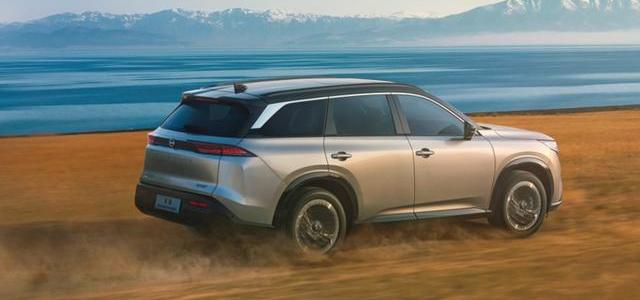 30万内大空间合资SUV，空间封神但开起来肉不肉？探陆真实反馈来了