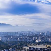 反向旅游不是穷，是不想为排队付钱