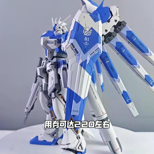 200块买高达，RG海牛和MG强袭哪个更值？老玩家这样选