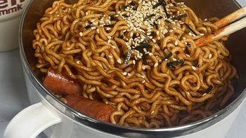 三养贵在哪白象凭什么火火鸡面三品牌硬核横评看完不踩雷