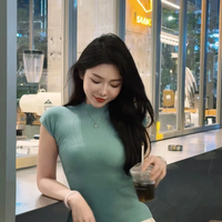 咖啡馆拍照别再对着镜子自拍！学会这招，原图比精修还好看