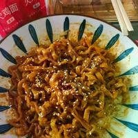 一包火鸡面≈全天盐量上限？减脂期还敢吃吗