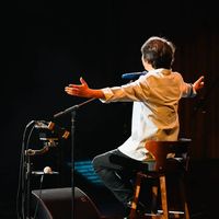 人均949看老狼演唱会值不值？本地880外地949，这笔账帮你算明白了