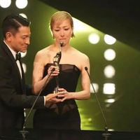 25年后听郑秀文唱《终身美丽》,我才懂林夕那句“任他们多漂亮,未及你矜贵”