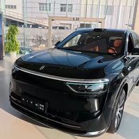 问界M8二手只便宜两三万,到底是捡漏还是踩坑?老司机说实话