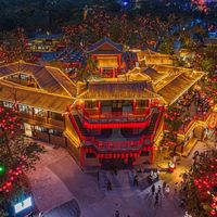 花100块和花1000块的景区差在哪？开封万岁山vs上海迪士尼，帮你选对不踩坑