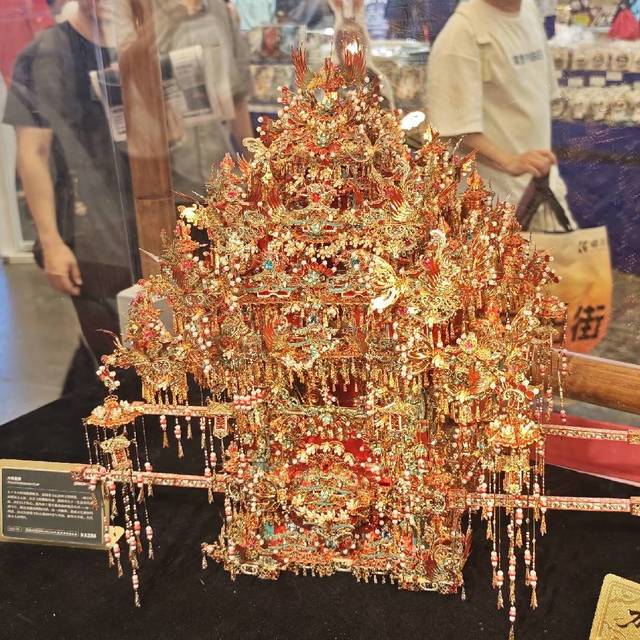 ChinaJoy首日速递：浮夸到无法言语的拼酷展区