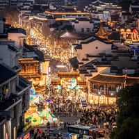 实测南京夫子庙景区餐饮：主街38元一碗粉丝汤，走15分钟省一半