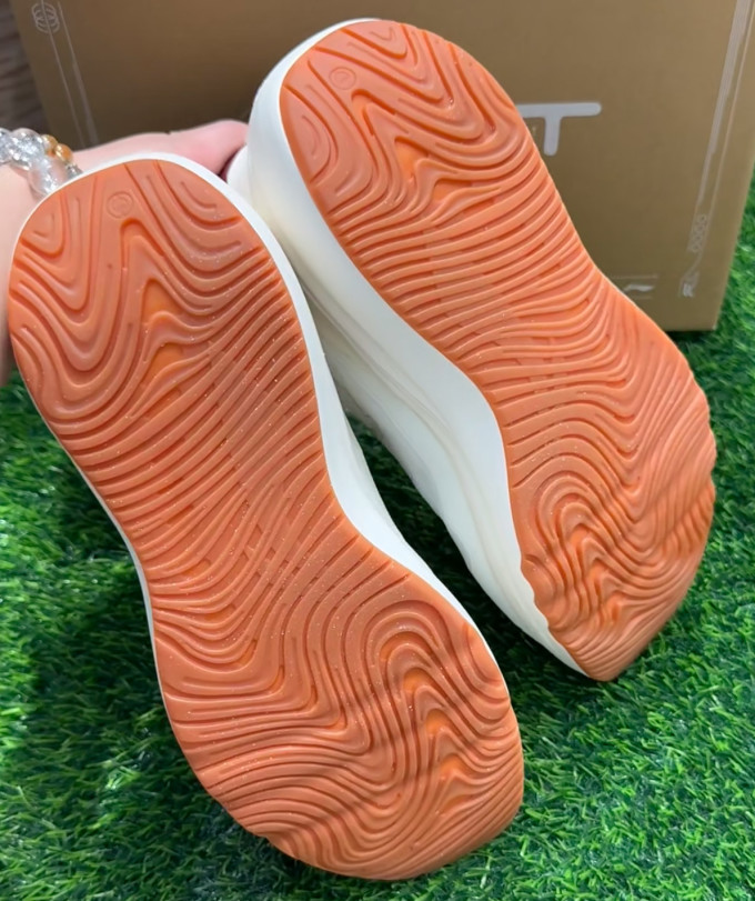 李宁休闲运动鞋