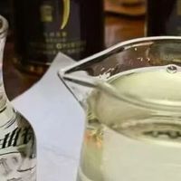 百元酱酒也敢标真年份？潭酒金酱10年基酒到底值不值