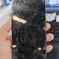 手机坏了该修还是换?一个比例算清楚,少花冤枉钱
