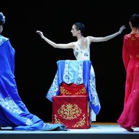 三位杜丽娘足尖对话，芭蕾《牡丹亭》18年后惊艳归来